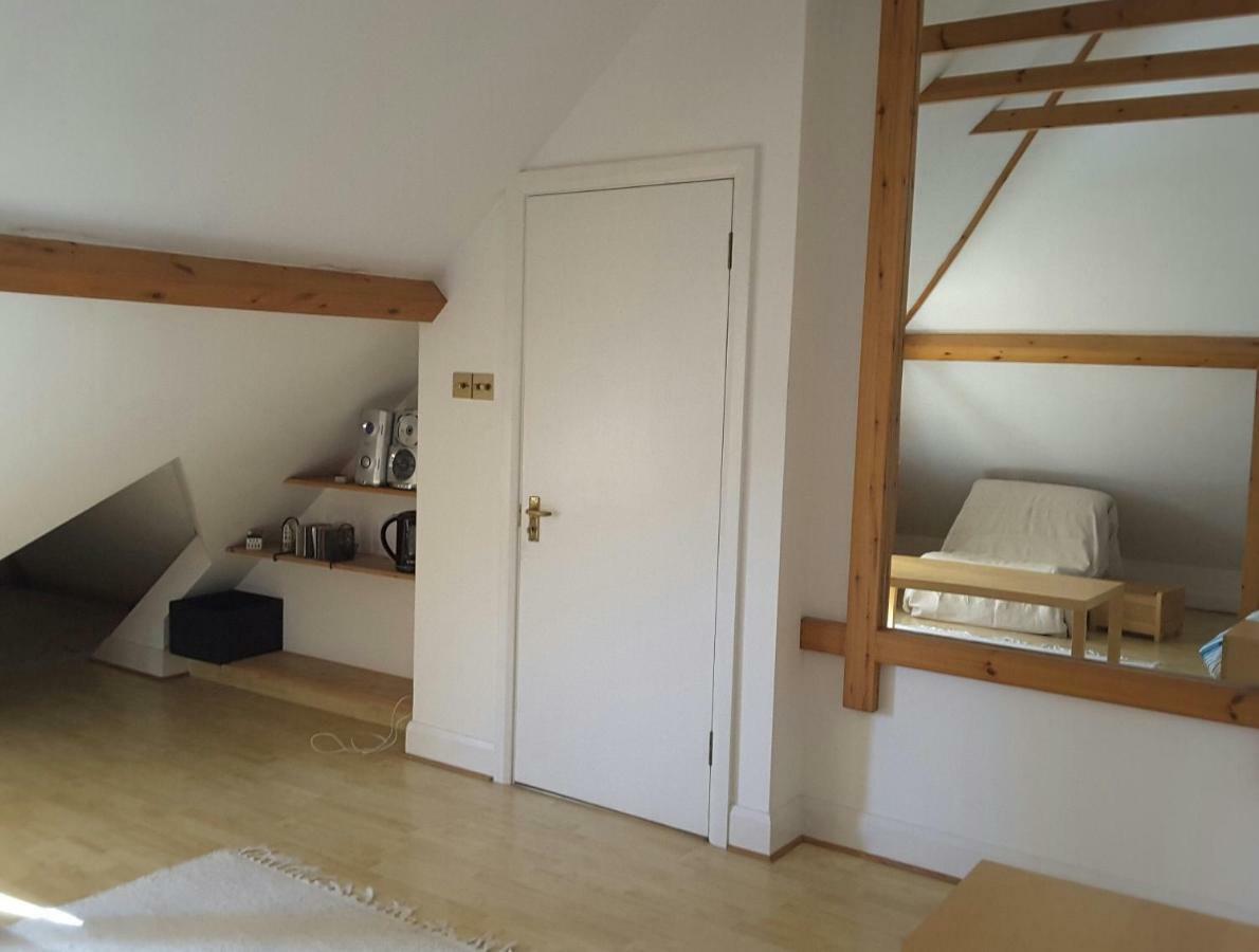Osterley Studio Room Isleworth Bagian luar foto